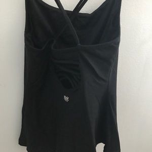 Forever 21 Tops - Black Workout Tank Forever 21 Tops - Black Workout Tank